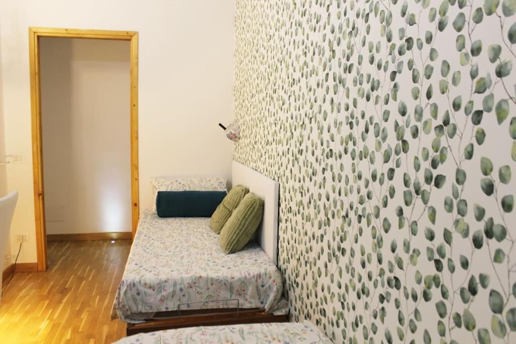 Ferienwohnung Easy Napoli Duomo Exterior foto