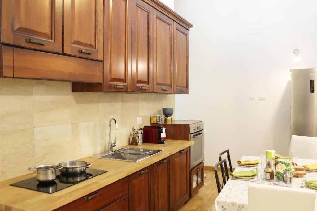 Ferienwohnung Easy Napoli Duomo Exterior foto