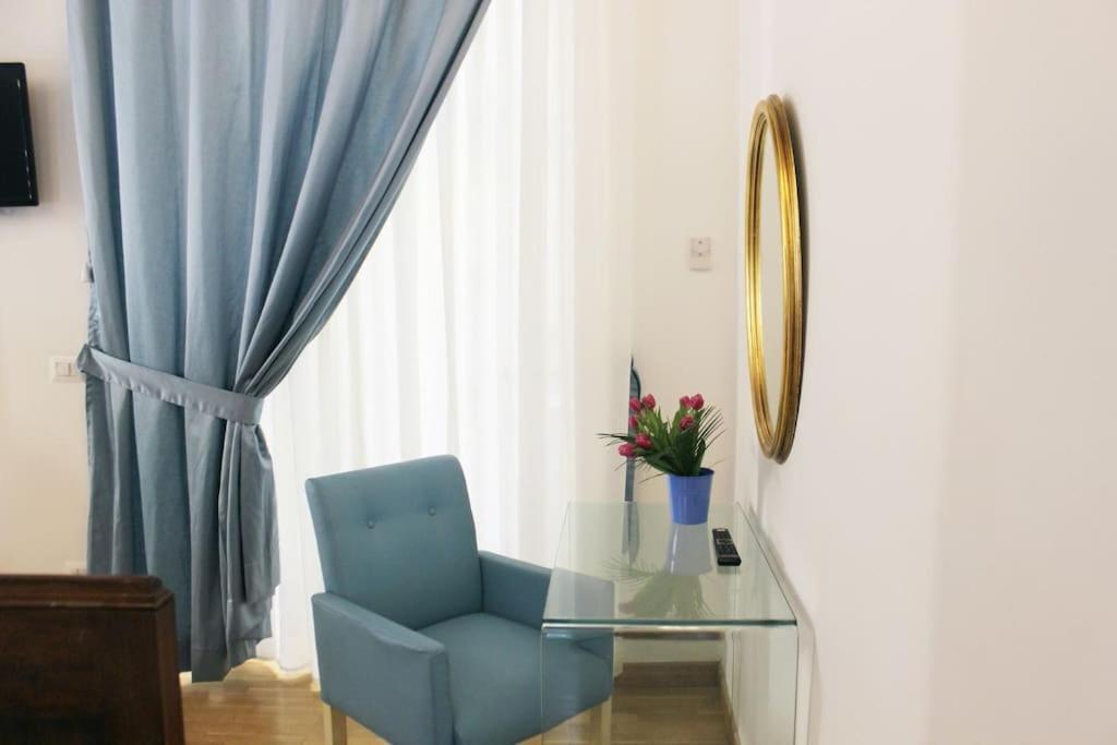 Ferienwohnung Easy Napoli Duomo Exterior foto