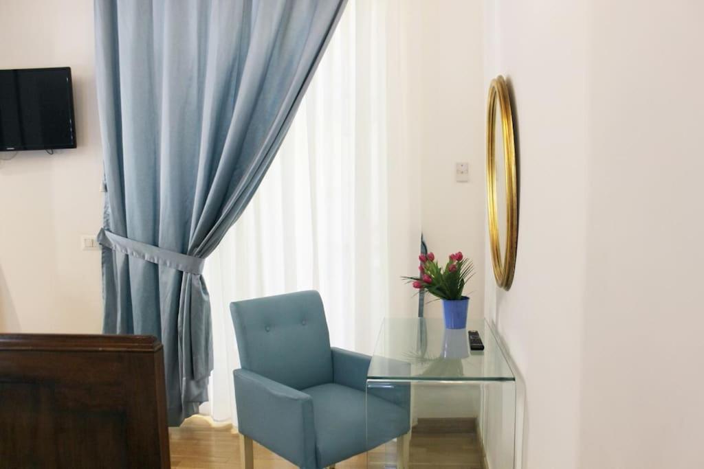 Ferienwohnung Easy Napoli Duomo Exterior foto